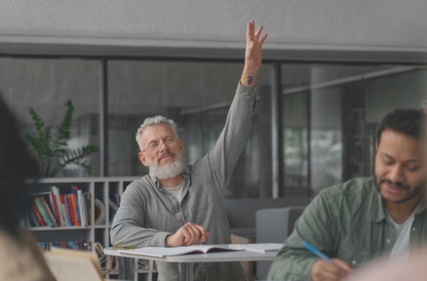 Collaboration professionnelle entre partenaires financiers
